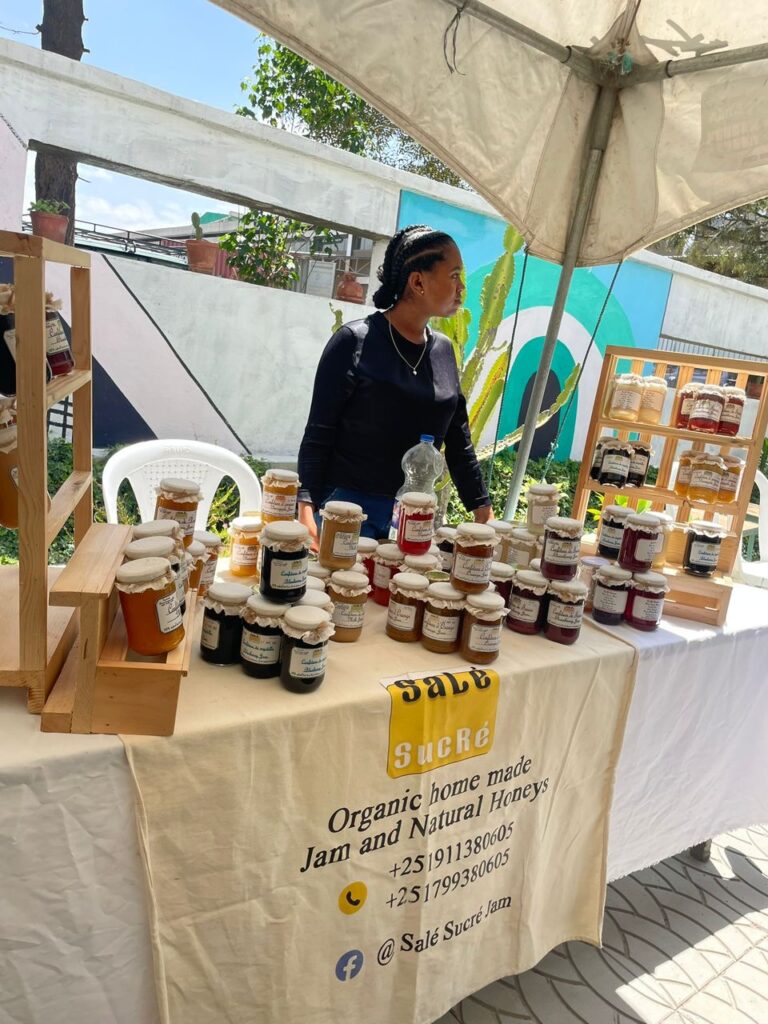 da93b589-f81c-4eb7-ac74-11c94b260ef5